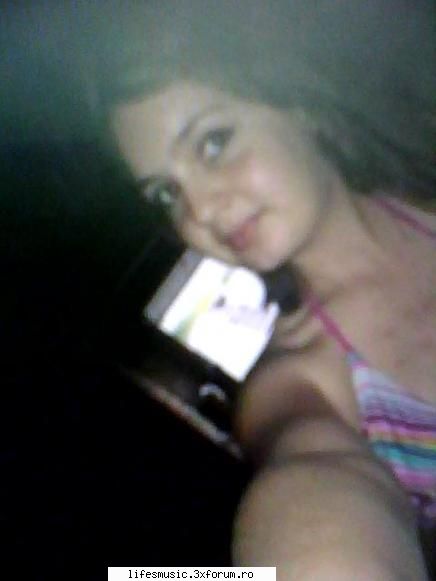sa nu se vede prea bne...dar mno...:p about me :*:*